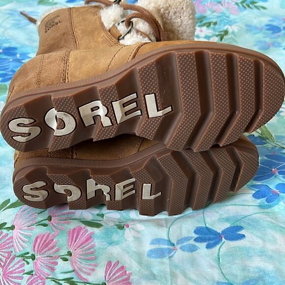 Sorel Joan of Arctic Wedge II Sherpa Tie Boots - 8 Camel - Picture 11 of 16
